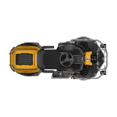 <p>STIGA ePark Pro er en helelektrisk frontklipper utviklet for profesjonell pleie av store arealer. Med et oppsett p&aring; seks batterier kan maskinen dekke opp til 18000 m&sup2; med 4 batteroer og opp til 27 000 m&sup2; med 6 batterier i Mutliclipsmodus (mulching). Drevet av det modul&aelig;re ePower Pro-batterisystemet, tilbyr den i praksis ubegrenset driftstid. Kombinasjonen av det effektive Combi-klippeaggregatet og STIGAs unike 50/50-leddstyring sikrer eksepsjonell man&oslash;vrerbarhet og enest&aring;ende klippekvalitet &ndash; hele dagen, helt uten utslipp.<br />
 </p>

<ul>
	<li>Utviklet for daglig profesjonell bruk p&aring; store og komplekse omr&aring;der.</li>
	<li>Combi ePro-klippeaggregatet leverer den ikoniske STIGA-mulchingskvaliteten.</li>
	<li>Fungerer med opptil 6 utskiftbare ePower Pro-batterier for lengre, ubegrenset driftstid.</li>
	<li>Full elektrisk kontroll via innebygd dashbord og STIGA.GO-appen.</li>
	<li>Lavt tyngdepunkt og 50/50 leddet styring for uanstrengt arbeid hele &aring;ret</li>
	<li>Tilhengerfeste og beskyttelsestrekk f&oslash;lger med. Pro-lader (30A) er alltid inkludert.</li>
</ul>
OBS OBS - Batterier og klippeaggregat selges separat. Se Tillegg under.<br />
Batter m&aring; settes inn minimum p&aring; 4stk. Eller maks kapasitet p&aring; 6stk.